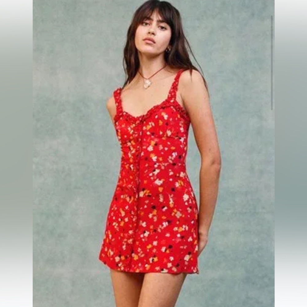 Réalisation par Julia Red Floral Mini Dress S small
